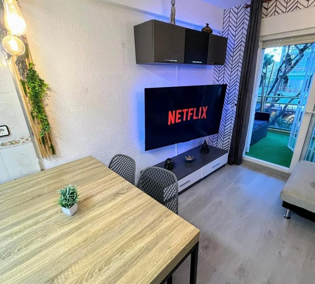 Tropical Suite Terraza Con Minigolf Salou 0*,  Spain